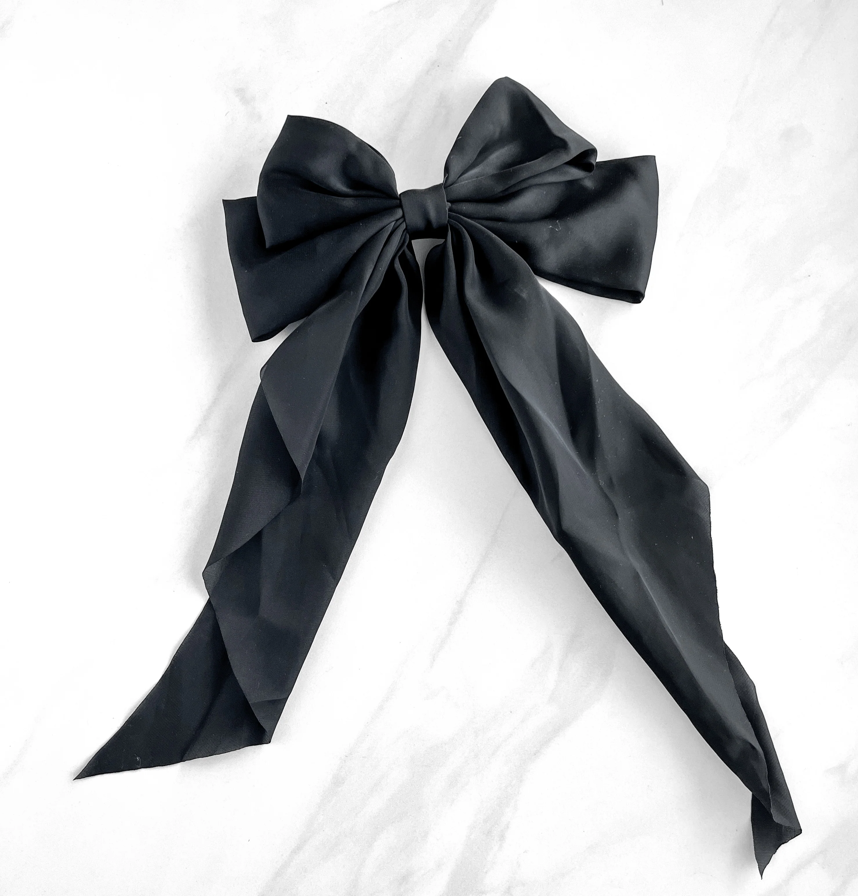 A Thousand Wishes Lilac Bow - Image 4