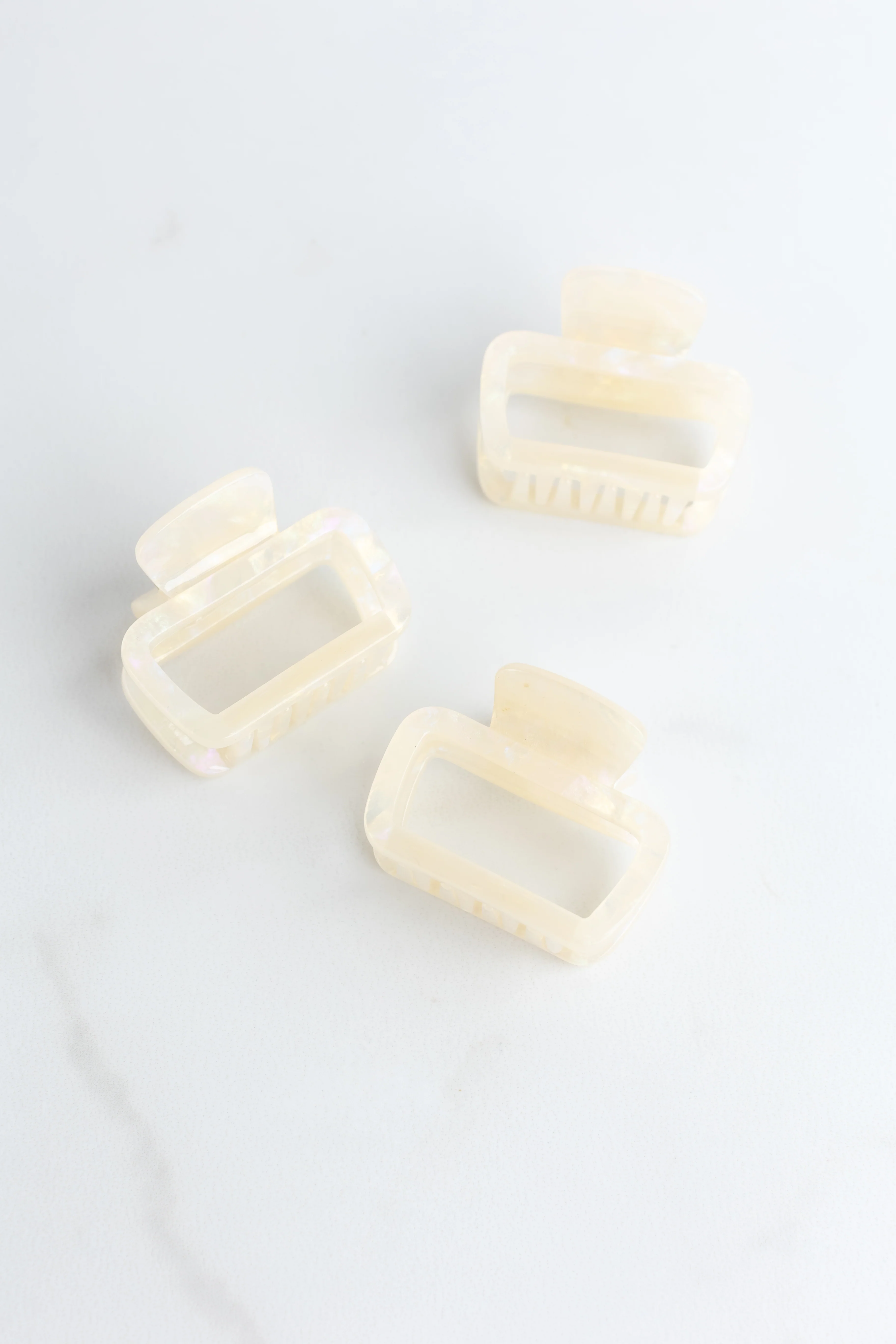 Happy Hour Lilac Clip - Image 10