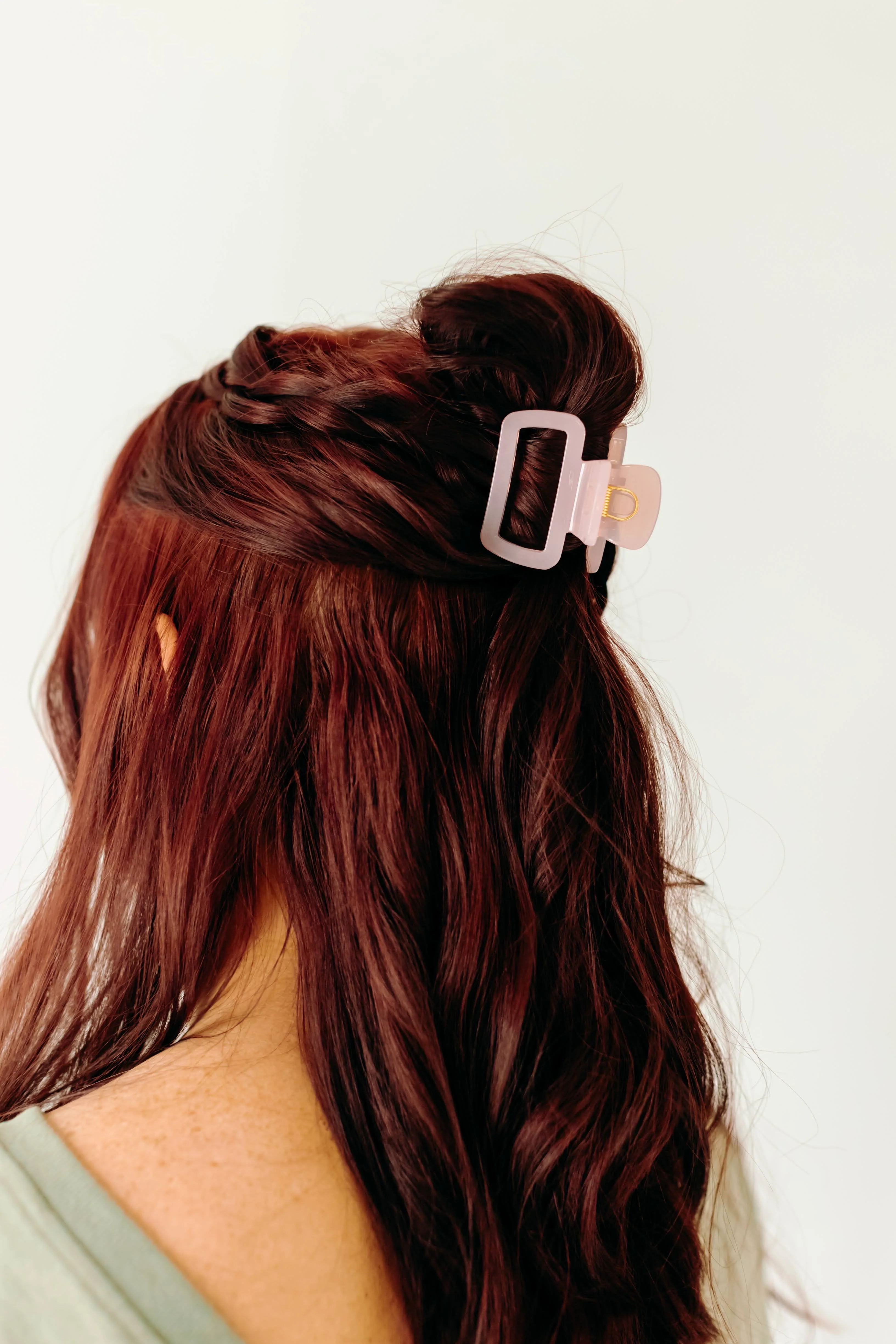 Happy Hour Lilac Clip - Image 11