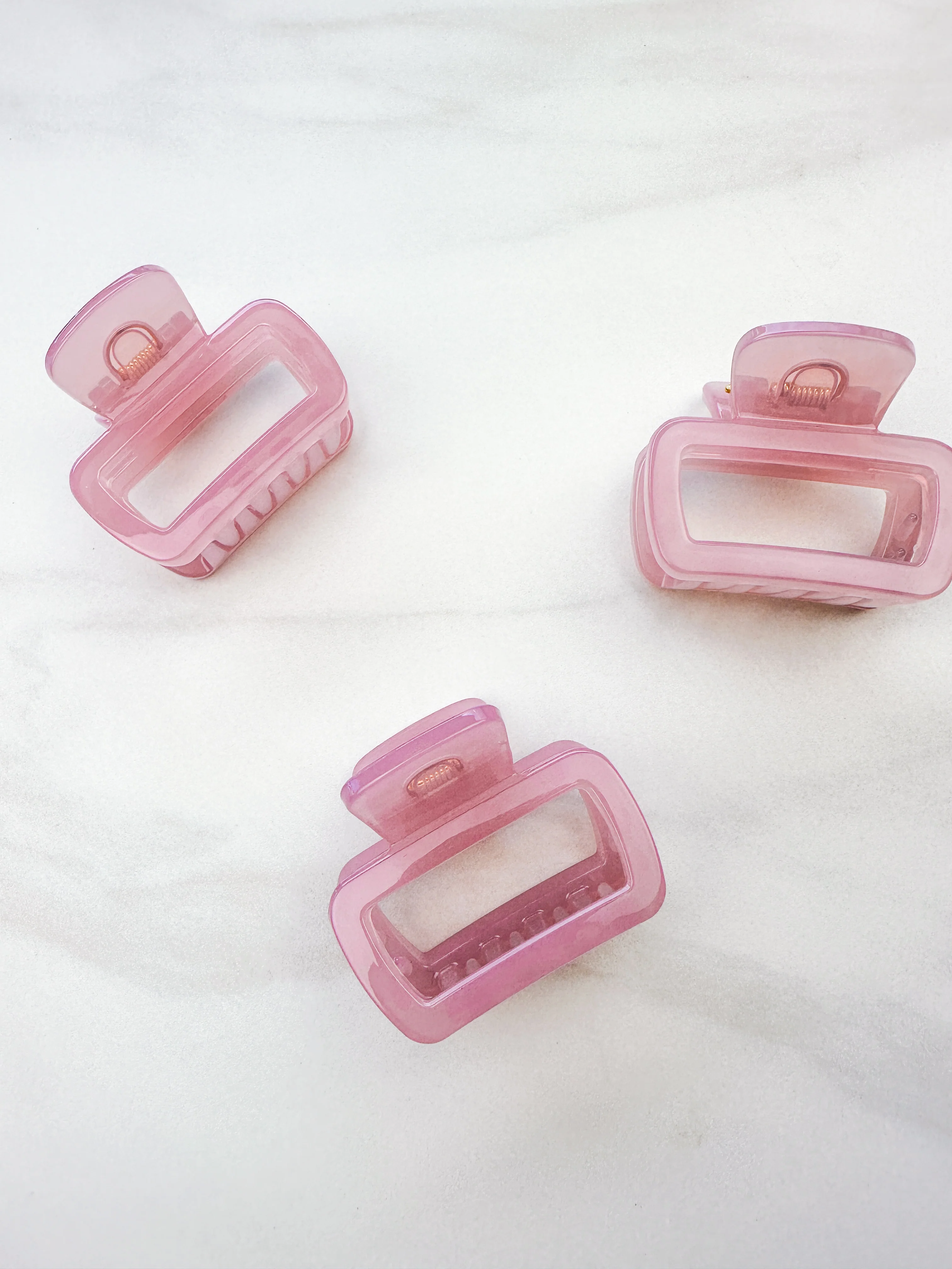 Happy Hour Lilac Clip - Image 12