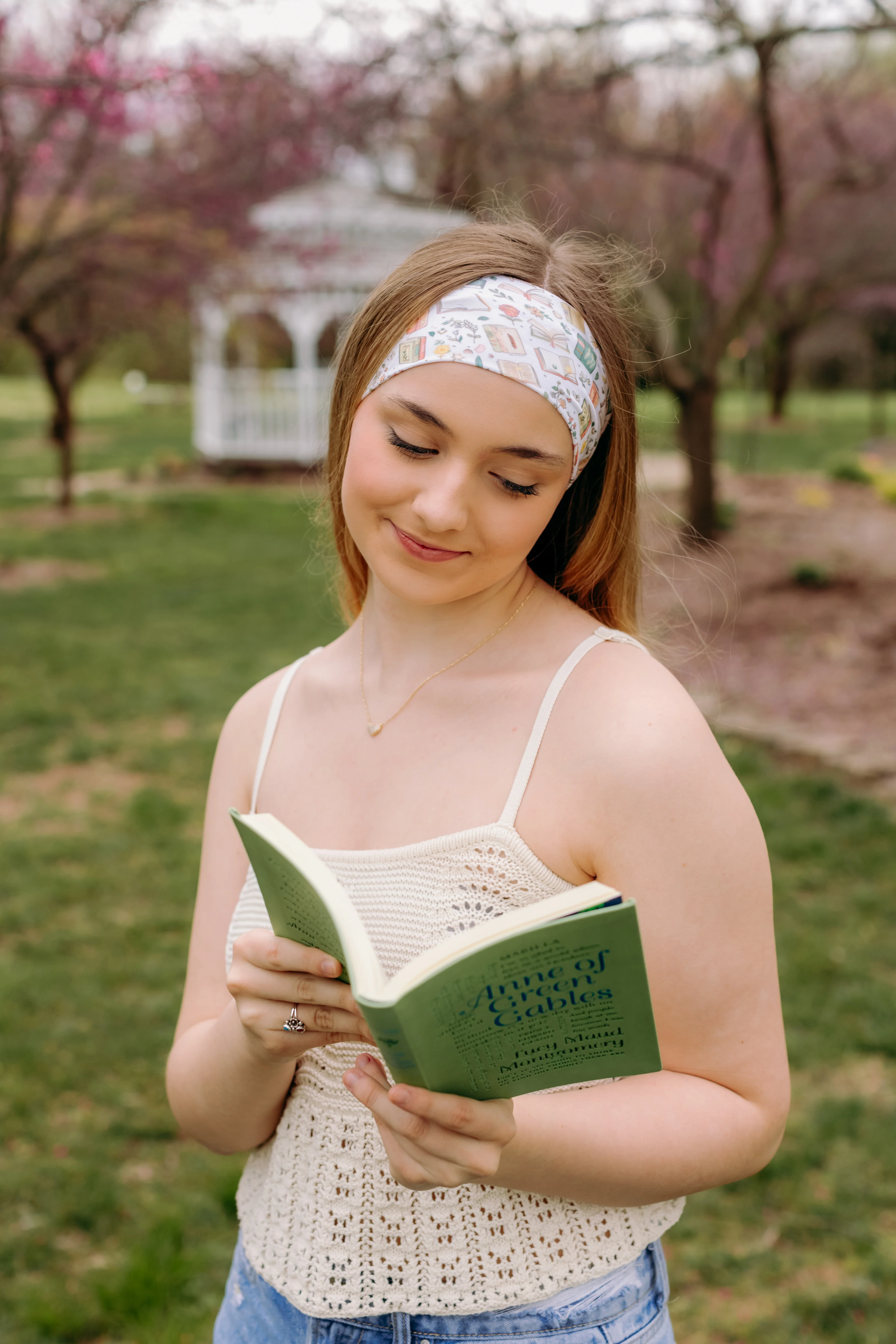 Petals & Pages - Image 4