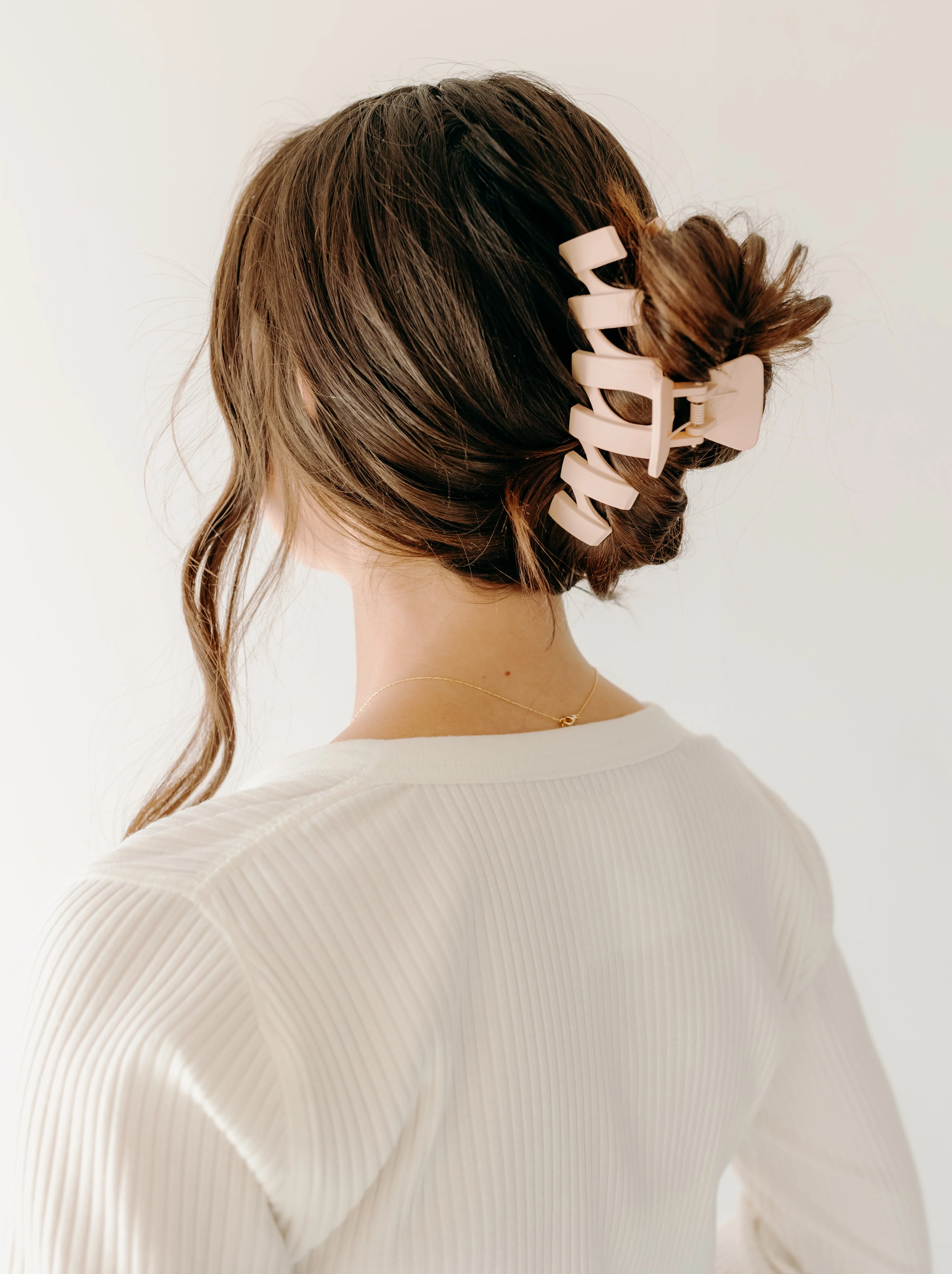 Simply Twisted Lilac Clip - Image 3