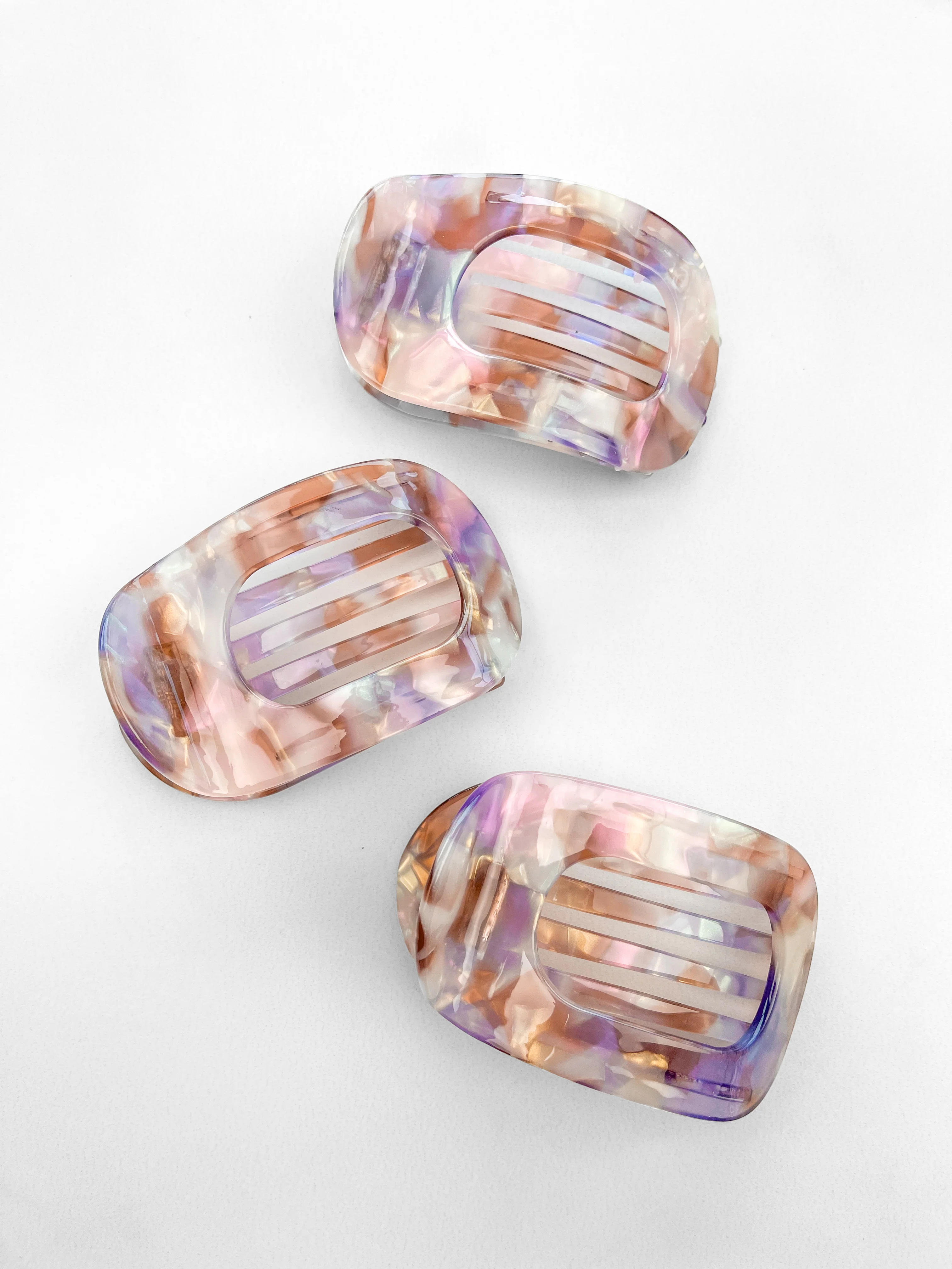 Lay Flat Lilac Clip - Image 5