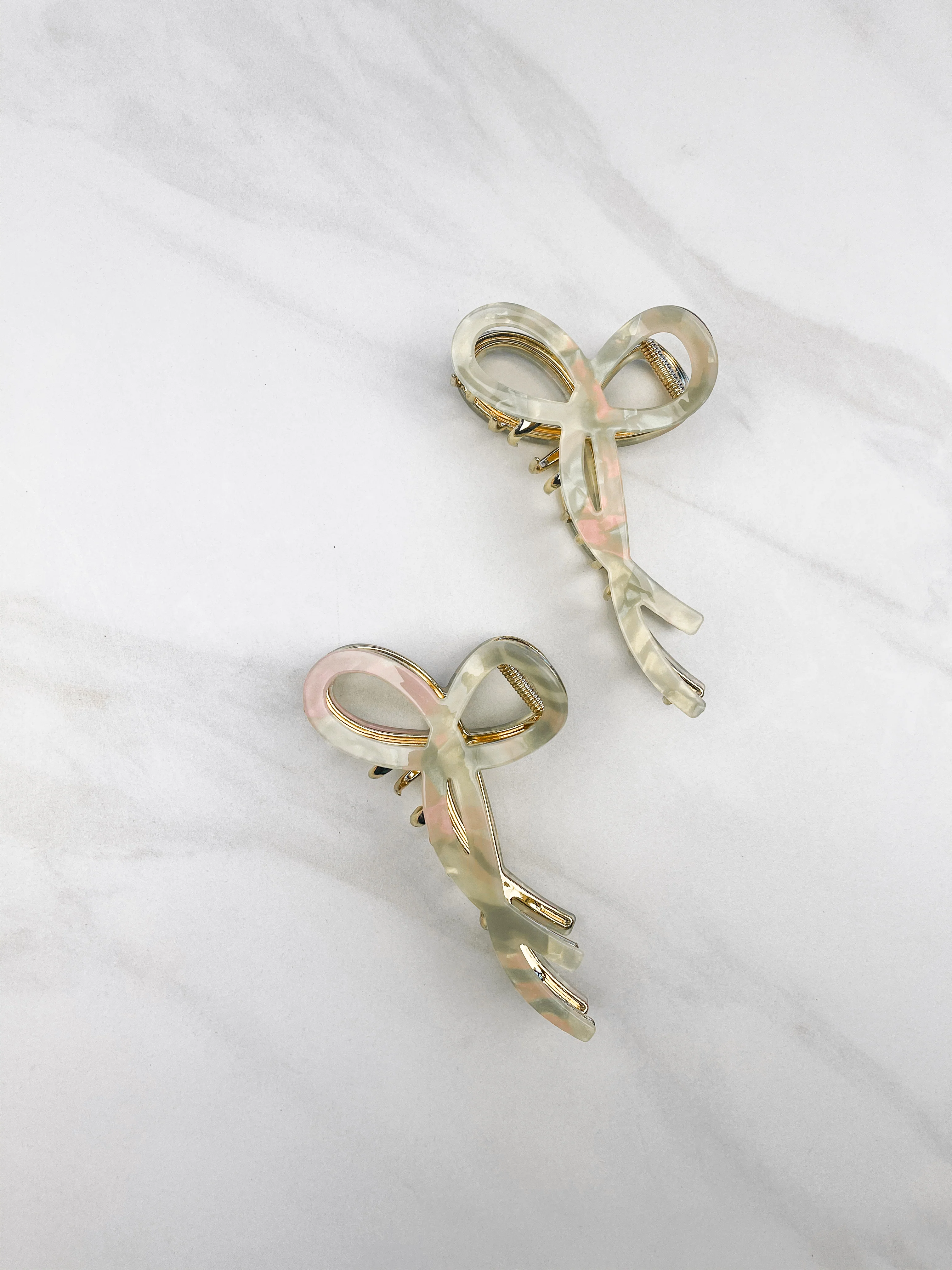 Spill the Tea Lilac Clip - Image 10