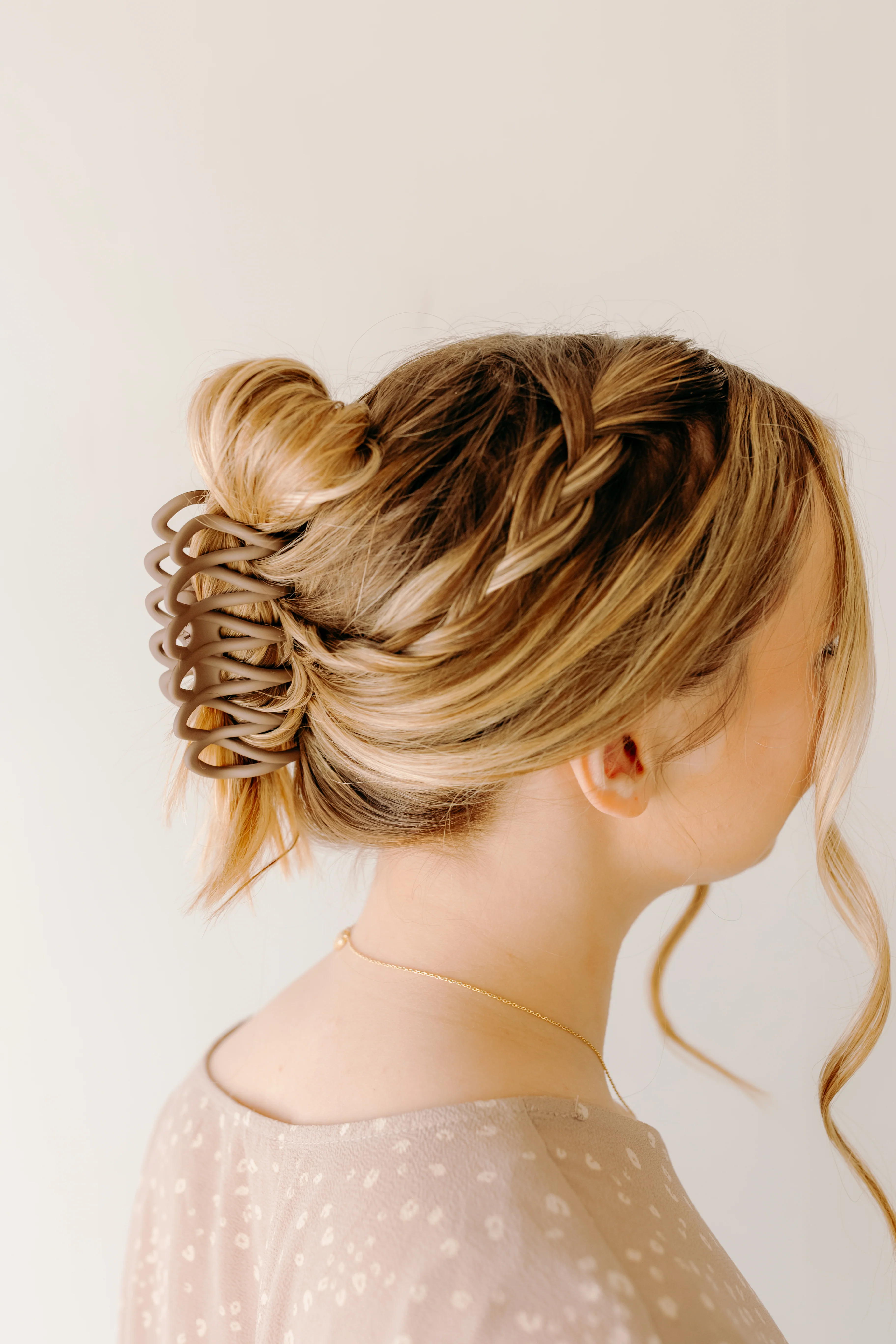 Take It Easy Lilac Clip - Image 3