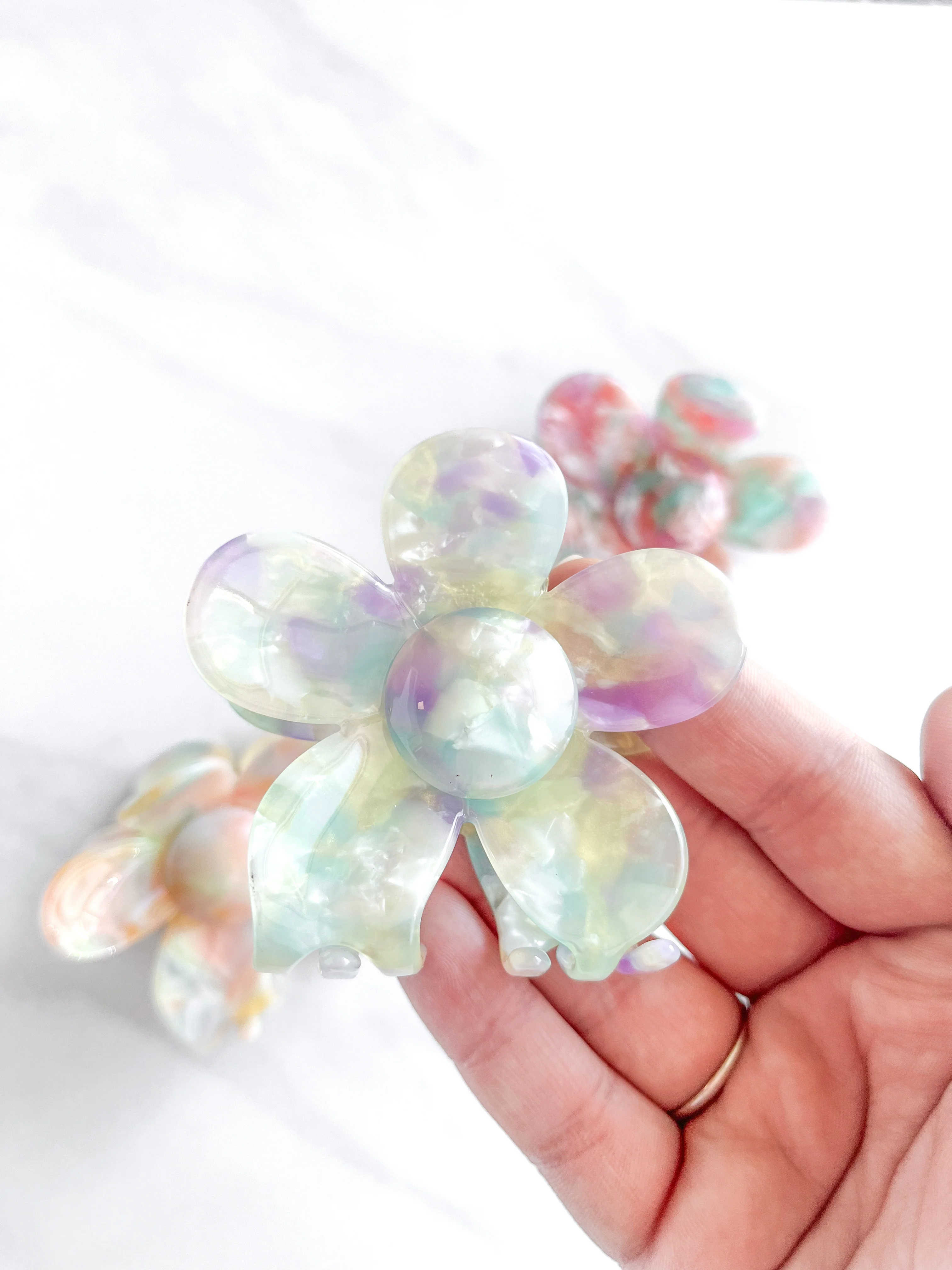Time to Bloom Lilac Clip - Image 8